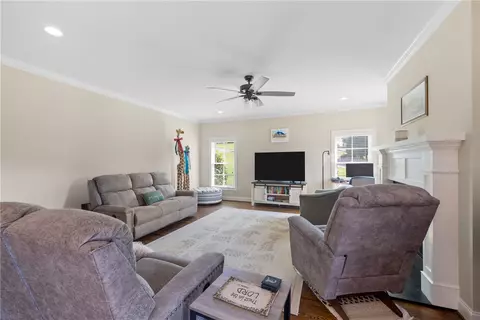 Living - 117 Stanridge Ct, Easley, SC 29640 photo 1 of 1