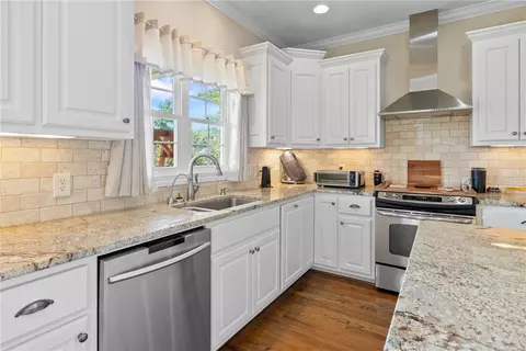 Kitchen - 117 Stanridge Ct, Easley, SC 29640 photo 3 of 3