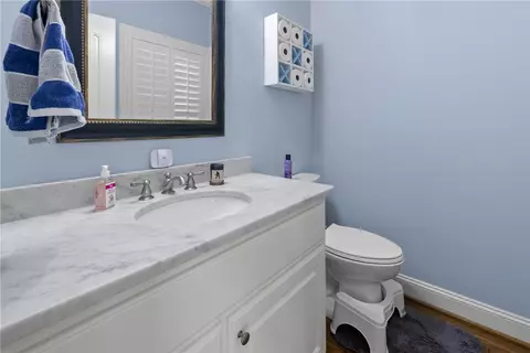 Bath - 117 Stanridge Ct, Easley, SC 29640 photo 2 of 5