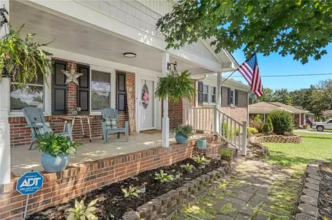 108 Maryland Ave, Easley, SC 29640