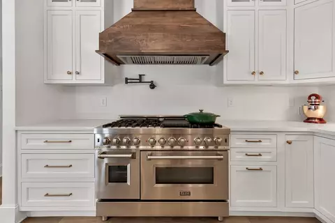 Kitchen - 291 Orchid Dr, Easley, SC 29642 photo 5 of 6