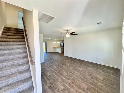 604 Seaborn Cir, Pendleton, SC 29670 photo 2