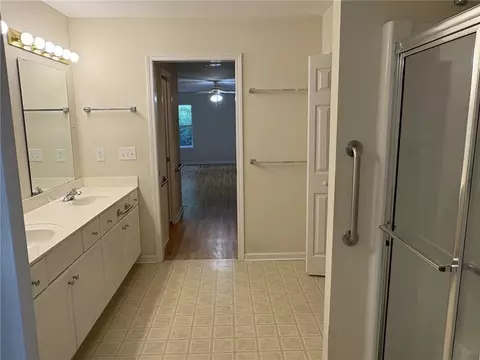 Bath - 159 Grand Oak Cir, Pendleton, SC 29670 photo 2 of 3