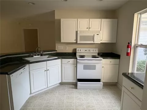 Kitchen - 159 Grand Oak Cir, Pendleton, SC 29670 photo 2 of 2