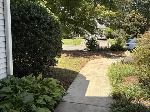 Exterior - 159 Grand Oak Cir, Pendleton, SC 29670 photo 4 of 8