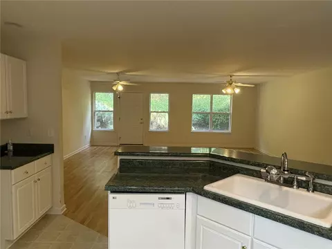 Living - 159 Grand Oak Cir, Pendleton, SC 29670 photo 3 of 5