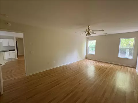 Living - 159 Grand Oak Cir, Pendleton, SC 29670 photo 5 of 5