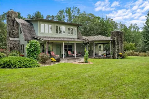 335 Cheohee Woods Rd, Tamassee, SC 29686