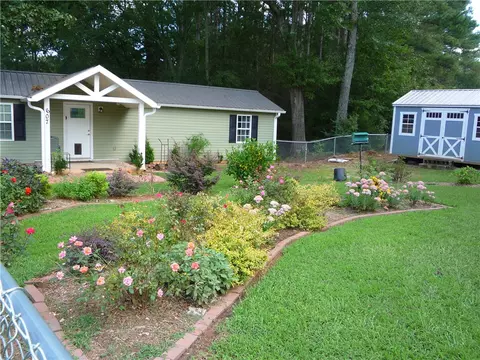 Exterior - 607 Renea Dr, Walhalla, SC 29691 photo 2 of 5