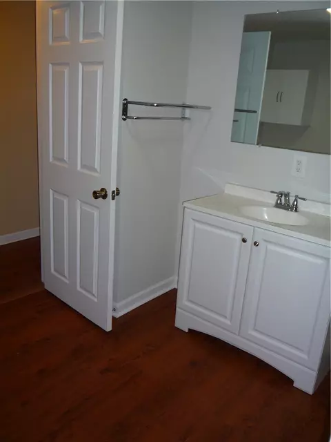 Bath - 607 Renea Dr, Walhalla, SC 29691 photo 4 of 4