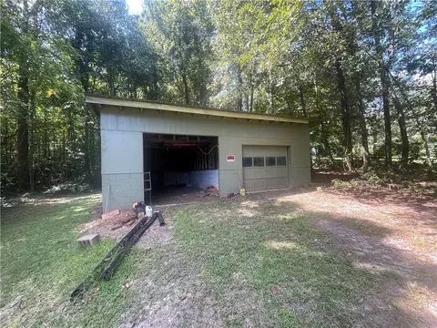 711 Campbell Town Rd, Walhalla, SC 29691 photo 3