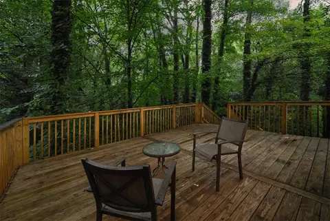 Exterior - 222 Camelot Rd, Clemson, SC 29631 photo 5 of 11
