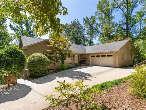 213 Shipmaster Dr, Salem, SC 29676