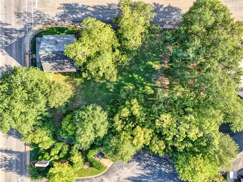 View/Area - 220 Hampton Ave, Pickens, SC 29671 photo 9 of 10