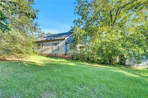 Exterior - 220 Hampton Ave, Pickens, SC 29671 photo 3 of 8