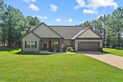 100 Charlie Rd, Liberty, SC 29657