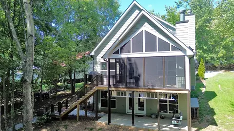 1045 Paynes Creek Rd, Hartwell, GA 30643