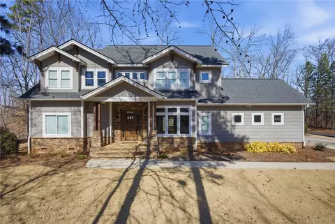 401 Promontory Rdg, Seneca, SC 29672