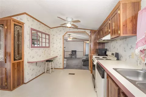 105 Coppice Ct, Easley, SC 29640 photo 8