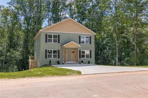 120 C And D Brookmeade Dr, Anderson, SC 29621