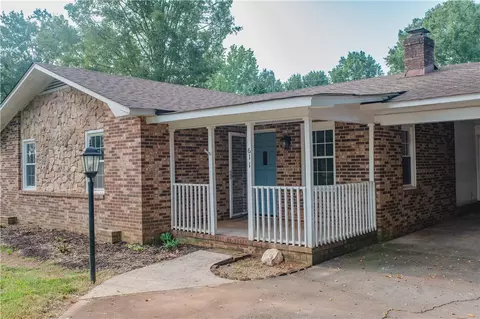 611 Foster Rd, Williamston, SC 29697