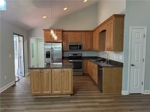 198 Miller Dr, Central, SC 29630 photo 7
