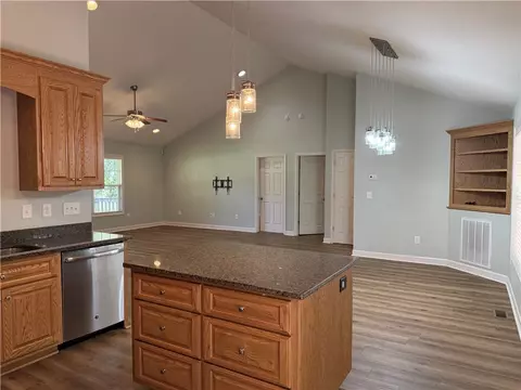198 Miller Dr, Central, SC 29630 photo 10