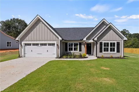 4043 Ridge Rd, Greer, SC 29651