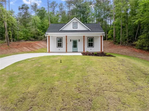 416 Holden Dr, Westminster, SC 29693