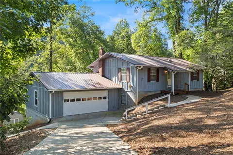 437 Jumping Branch Rd, Tamassee, SC 29686