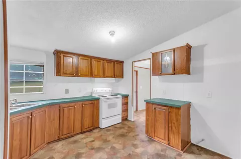 110 Blackbird Ln, Greenville, SC 29611