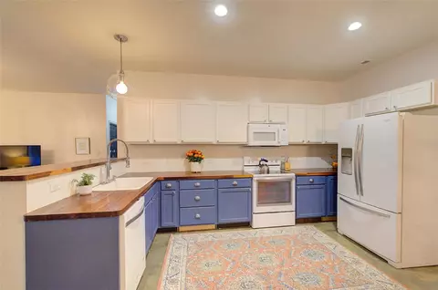 Kitchen - 404 Stone Rd, Williamston, SC 29697 photo 1 of 3