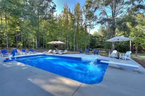 Exterior - 404 Stone Rd, Williamston, SC 29697 photo 12 of 15