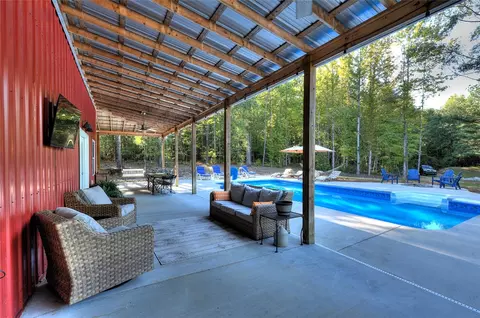 Exterior - 404 Stone Rd, Williamston, SC 29697 photo 13 of 15