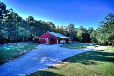 Exterior - 404 Stone Rd, Williamston, SC 29697 photo 4 of 15