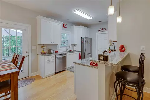 Kitchen - 113 Zula Cir, Starr, SC 29684 photo 1 of 5
