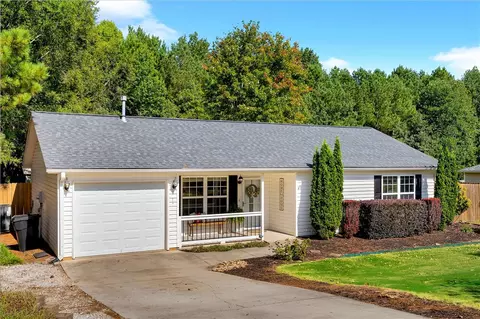 117 Bragg Dr, Williamston, SC 29697 photo 2