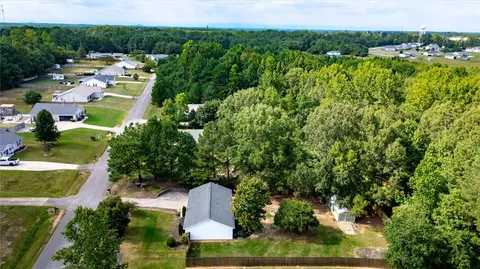117 Bragg Dr, Williamston, SC 29697 photo 35