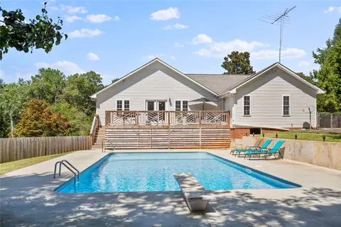 100 Echota Trl, Seneca, SC 29672
