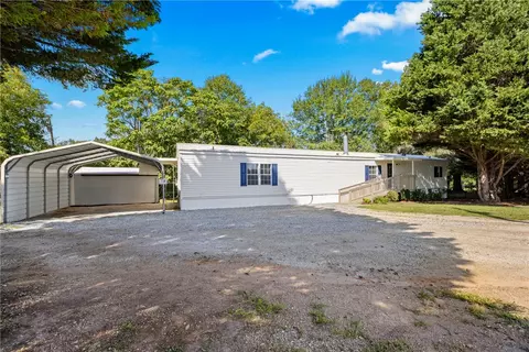 1037 Ebenezer Rd, Seneca, SC 29672 photo 1