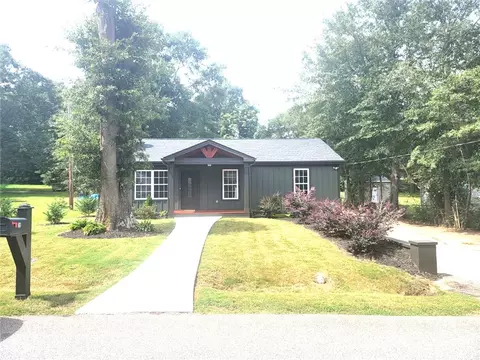 38 Spring St, Pelzer, SC 29669 photo 3