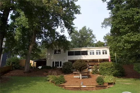 633 N Lake Dr, Salem, SC 29676