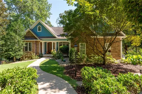 262 Waterstone Dr, West Union, SC 29696