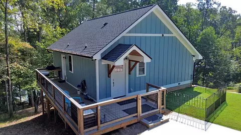 910 Knottywood Dr, Lavonia, GA 30553