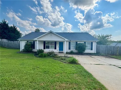 500 Brenna Ln, Piedmont, SC 29673