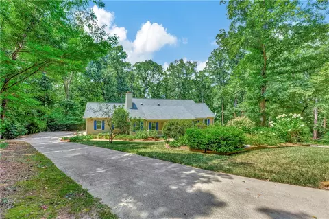 Exterior - 5 Sitton Cir, Easley, SC 29642 photo 4 of 11