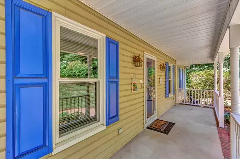 Exterior - 5 Sitton Cir, Easley, SC 29642 photo 6 of 11