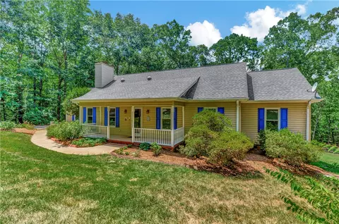 Exterior - 5 Sitton Cir, Easley, SC 29642 photo 3 of 11