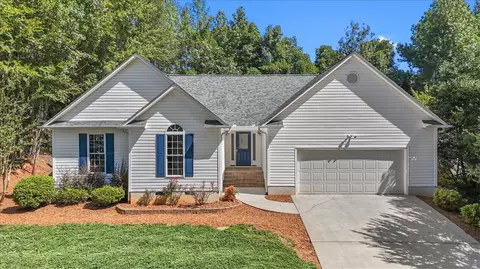 14055 E Camelia Ln, Seneca, SC 29678