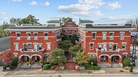 400 E Washington St UNIT 27, Greenville, SC 29601